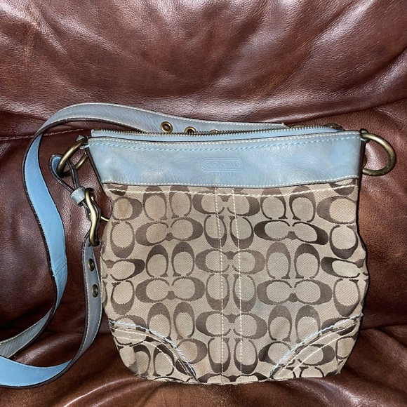 Authentic Coach Crossbody purse - Picture 2 of 5
